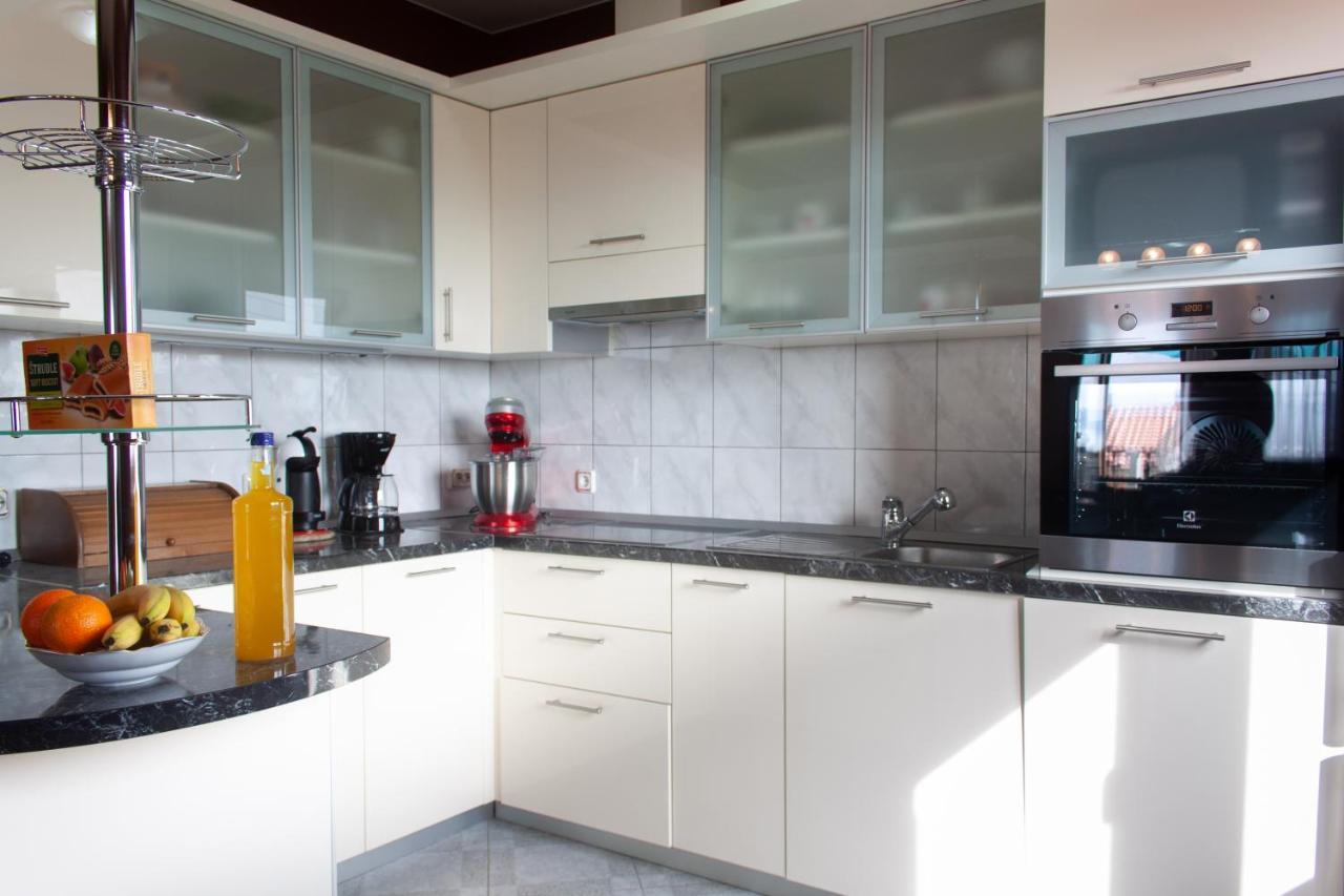 Apartment Juric Kaštel Novi Εξωτερικό φωτογραφία