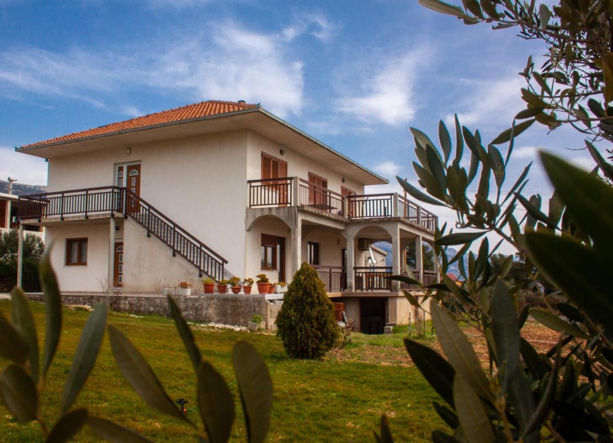 Apartment Juric Kaštel Novi Εξωτερικό φωτογραφία